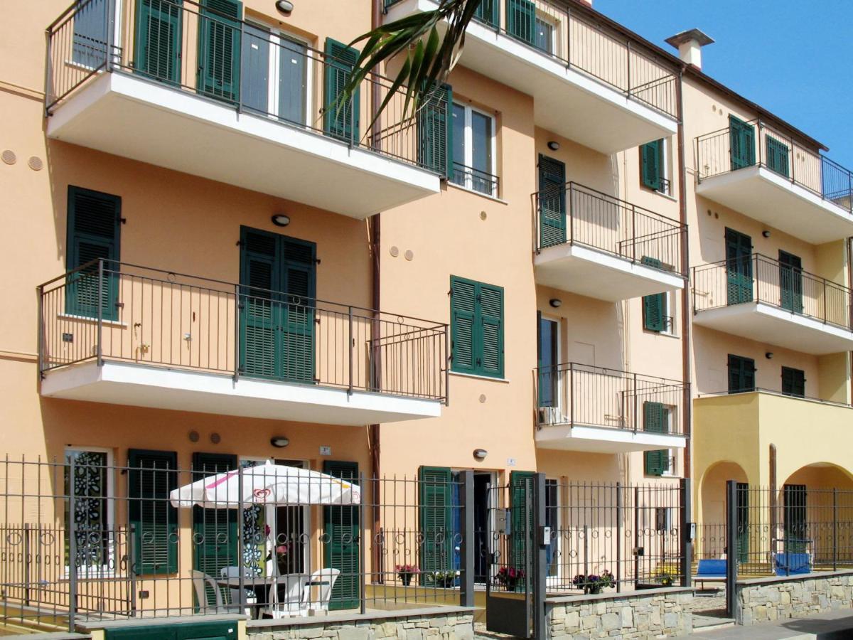 Apartment Cala Azzurra - Imp312 By Interhome Imperia Luaran gambar