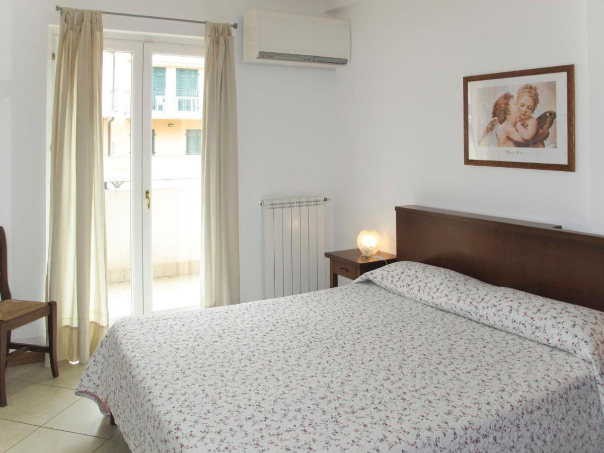 Apartment Cala Azzurra - Imp312 By Interhome Imperia Luaran gambar