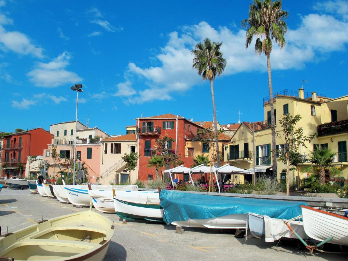 Apartment Cala Azzurra - Imp312 By Interhome Imperia Luaran gambar